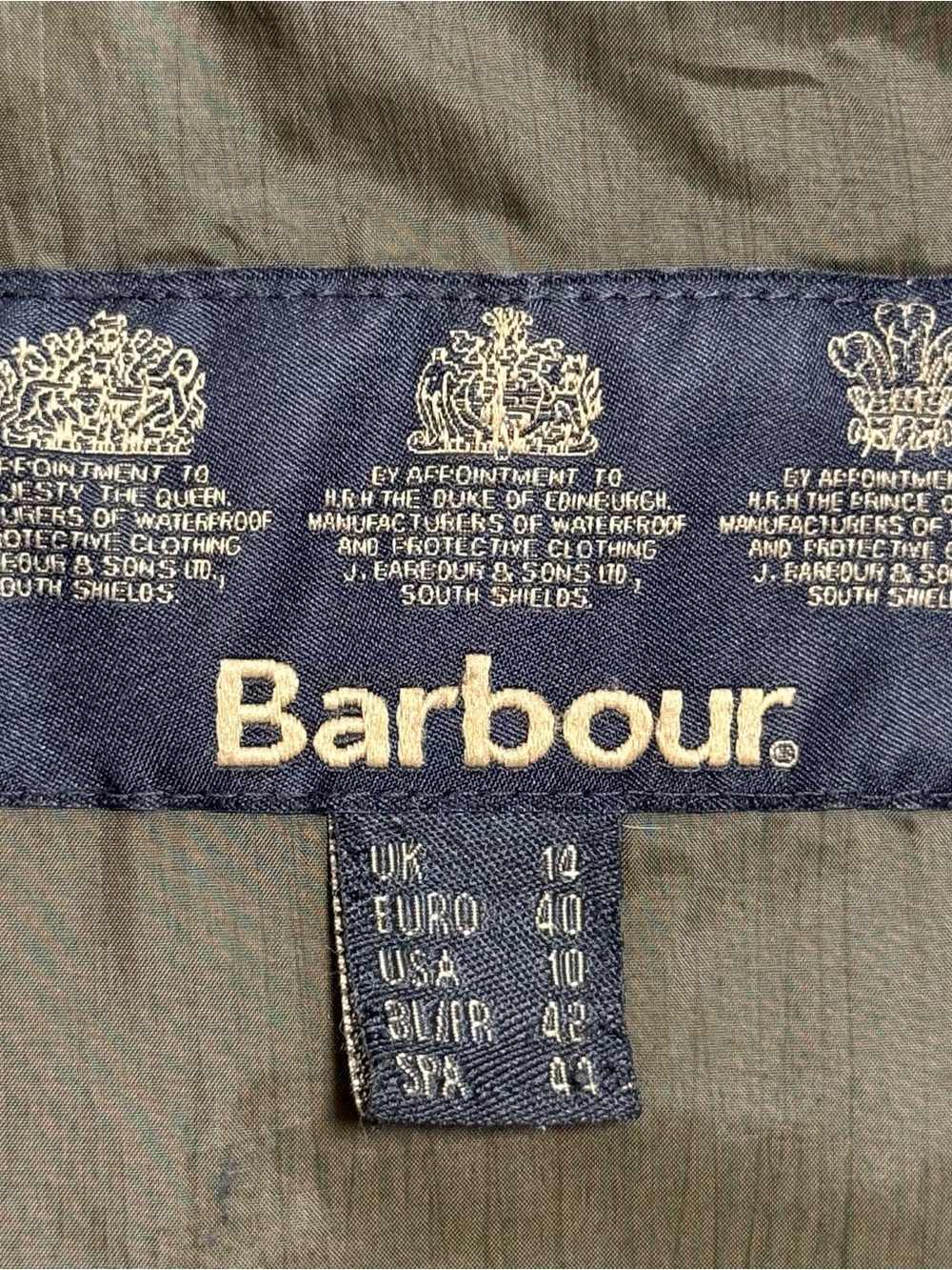 Women’s- Barbour Quilted Jacket - Picture 4 of 10